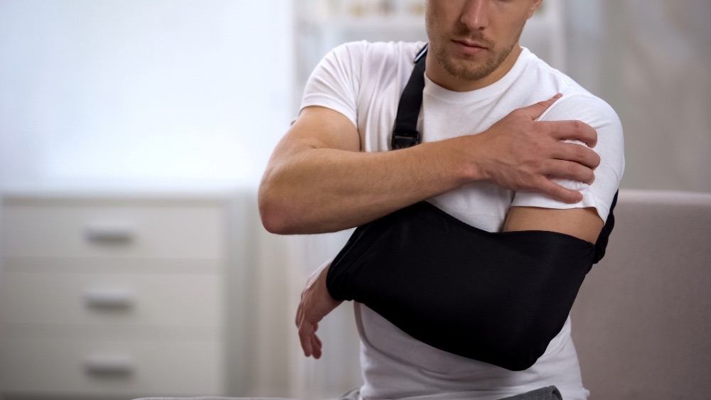 broken arm car accident settlement